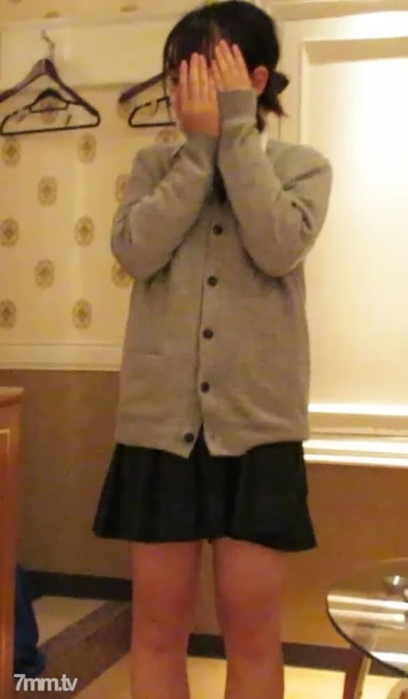 FC2-PPV-1193736 Scheduled to be deleted on the 11th! Personal shooting  18-year-old uniform J 〇 I'm nervous MAX with my first Gonzo! The last is a facial cumshot with a reluctant raw squirrel