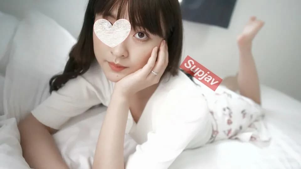 FC2-PPV-1403320 Confused young wife  The most beautiful wife in the village who lives in a rural area... She is on the verge of exploding due to her dark secrets. A rare amateur video of her happily accepting another man's dick. She is a tall wife w