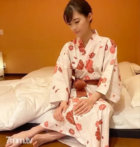 FC2-PPV-1619785 fc2-ppv 1619785 Limited number 1000PT off!  - [Indecent affair hot spring trip with that Fcup beauty witch wife who first appeared first place] SEX conceived all night with a yukata beautiful wife who really loves each other in a place that her husband does not know!  - Please enjoy the beautiful witch wife who is apt.