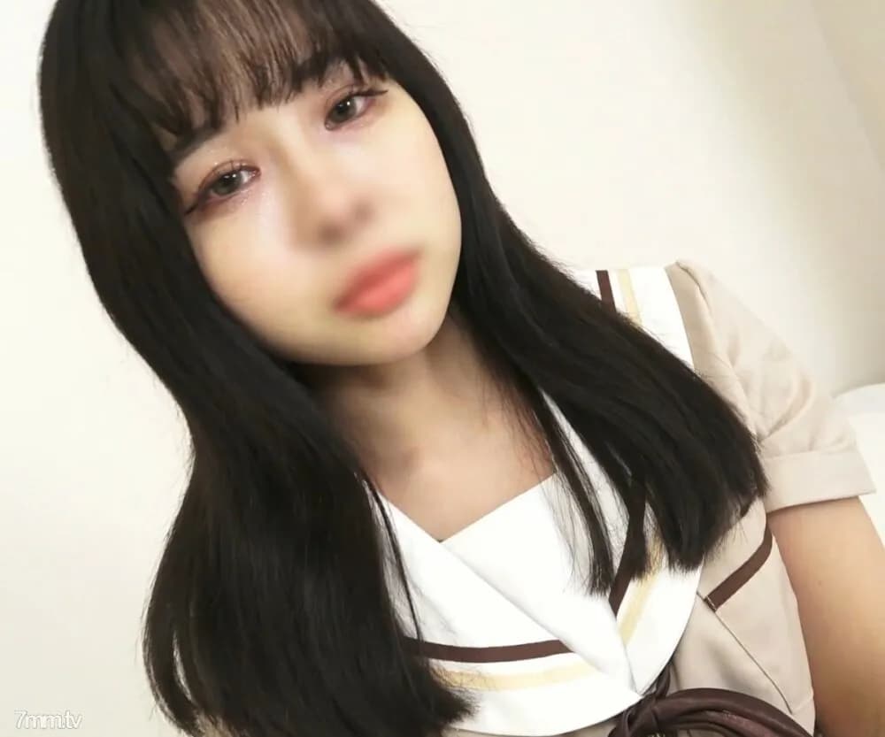 FC2-PPV-2824770 [Uncensored] Too young Mizuki-chan.  - She met me again because of her cuteness, eroticism, and sensitivity, so I made a vaginal cum shot in the most erotic shaved pussy while wearing a uniform that was almost the same as when I was active.  - (74 minutes).