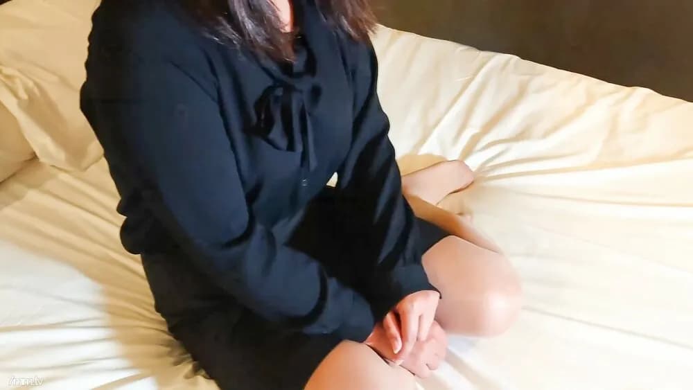 FC2-PPV-2893677 Part 1 Bonds Gonzo video A single mother who hasn't had a meat stick for a living, but accepts a meat stick by getting wet in the flood class