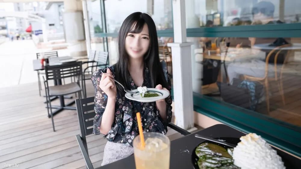 FC2-PPV-3057199 Limited number!  - Cinema style!  - !  - [Uncensored] A beautiful office lady and a lustful date on the beach on a day off... She lost sight of where to vent her sexual desires and instinctively asked for raw vaginal cum shot!  - !  - Further throat ejaculation!  - !