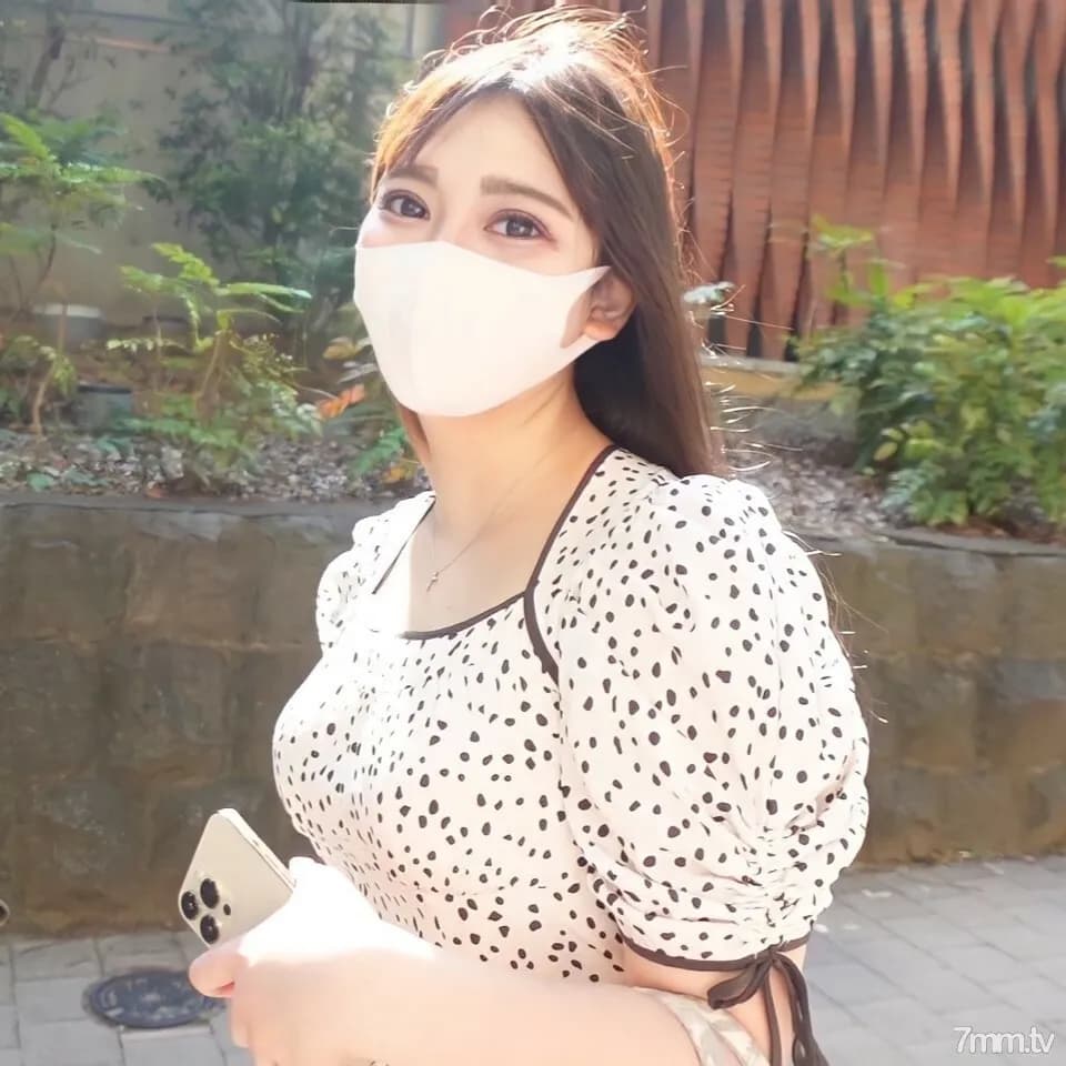 FC2-PPV-3069863 "None" "Complete Appearance" H Cup-chan and a fierce 110-minute story!  - The woman who asked me for directions happened to be a young H-cup female college student!  - Pretending To Be A Professional Cameraman And Promising To Delete The Video, I Got A Creampie Twice