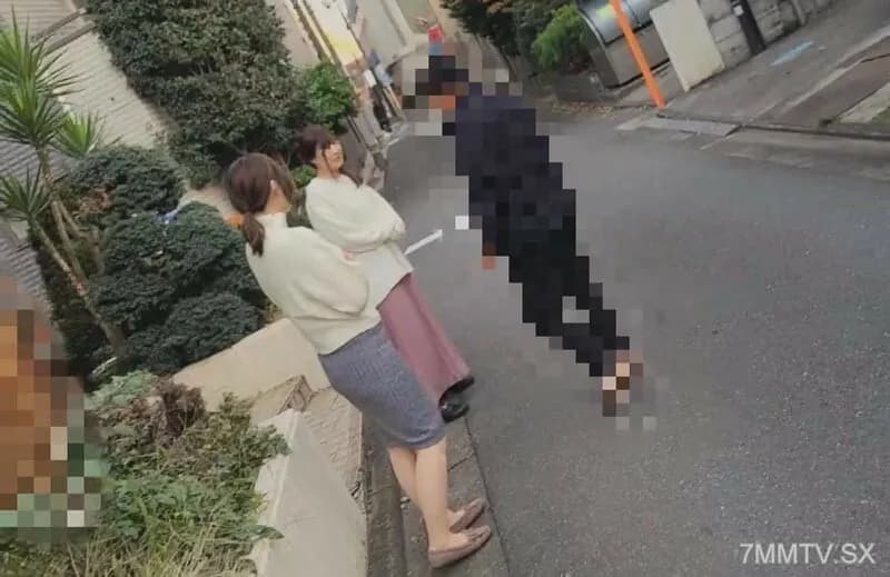 FC2-PPV-3148788 [Individual] Scum man easily offers not only his sister but also his relatives.  - The mature woman's body was smooth for her age, and her skin was white and beautiful just like her sister's.