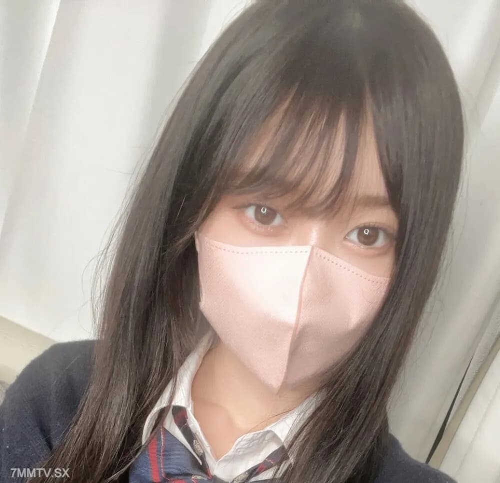 FC2-PPV-3275005 18-year-old slender F cup beauty!  - Since my house was in the neighborhood, I called on my way home from school and had vaginal cum shot sex from midday.