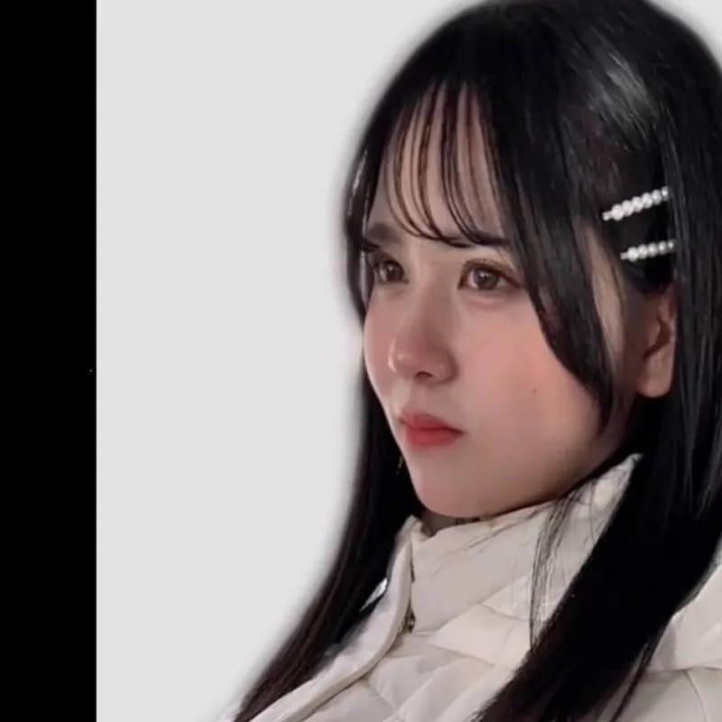 FC2-PPV-4593593 Xmas Special Price  High GAKU Experience, Neat and Clean 18 Year Old Hidden Bitch