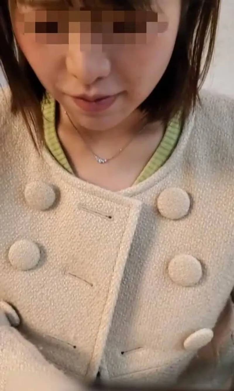 FC2-PPV-4597241 Debt collection  Due to financial difficulties, she turned to loan sharks and was unable to make ends meet, so she was played to use her body as collateral for ruthless continuous creampies.