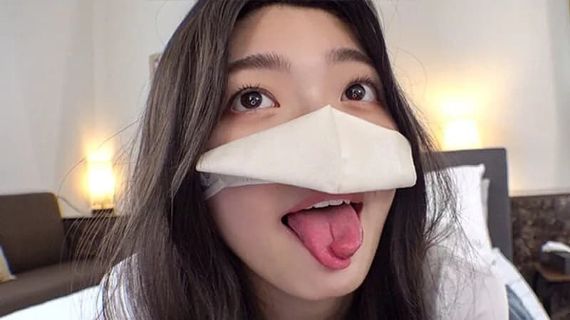 FC2-PPV-4692502 This is a pussy that will surpass you!  20-year-old split tongue college student is too erotic! Raw vaginal cum shot and huge ejaculation makes her cum in a convulsive manner. We have discovered the most beautiful woman who cums in the de