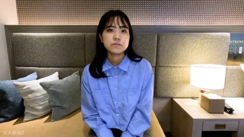 FC2-PPV-4692938 Aoi  19  doesn't know anything about sex, but she was in desperate need of money so she appeared in the film. She gives her first blowjob and shows off her naked body with big black areola in front of the camera.