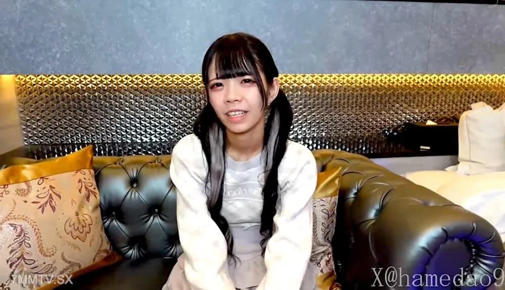 FC2-PPV-4703902 “Aaaah, I'm right here...” An 18-year-old masochistic crazy girl, attending school at the time. It's a look forward to seeing you, and I'm working on developing a book written by Musou. The self-initiation of the body, the p