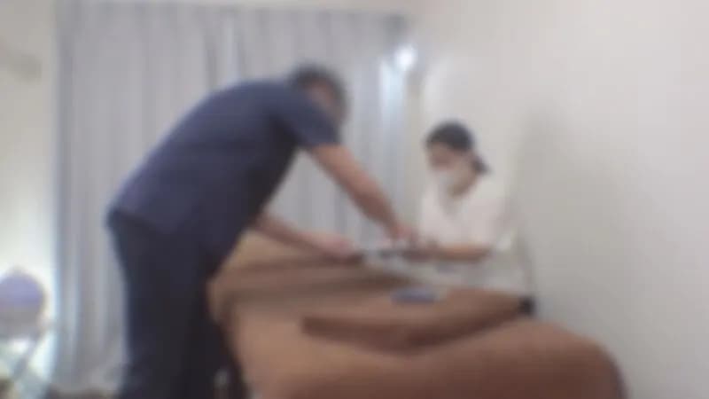 FC2-PPV-4744734 Half price until August 31st! None/Half raw?  This is the first time we have had a client in our salon since its opening, a woman in her 60s. She's quite out of shape, but we'll do our best to provide a satisfactory experience.