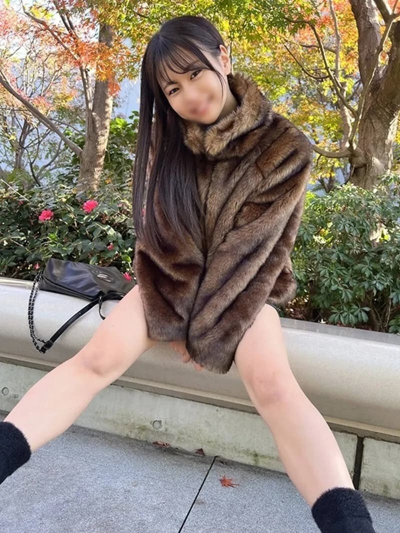 FC2-PPV-4759589 Minato Ward Office Lady ①  A very delicate body with small breasts and a beautiful ass  24  ⇒ A lovey-dovey creampie while hugging her overly sensitive slender body "Satsuki"