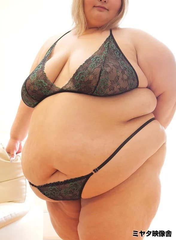 MYT-240001 Do you like marbled female meat? Hinano